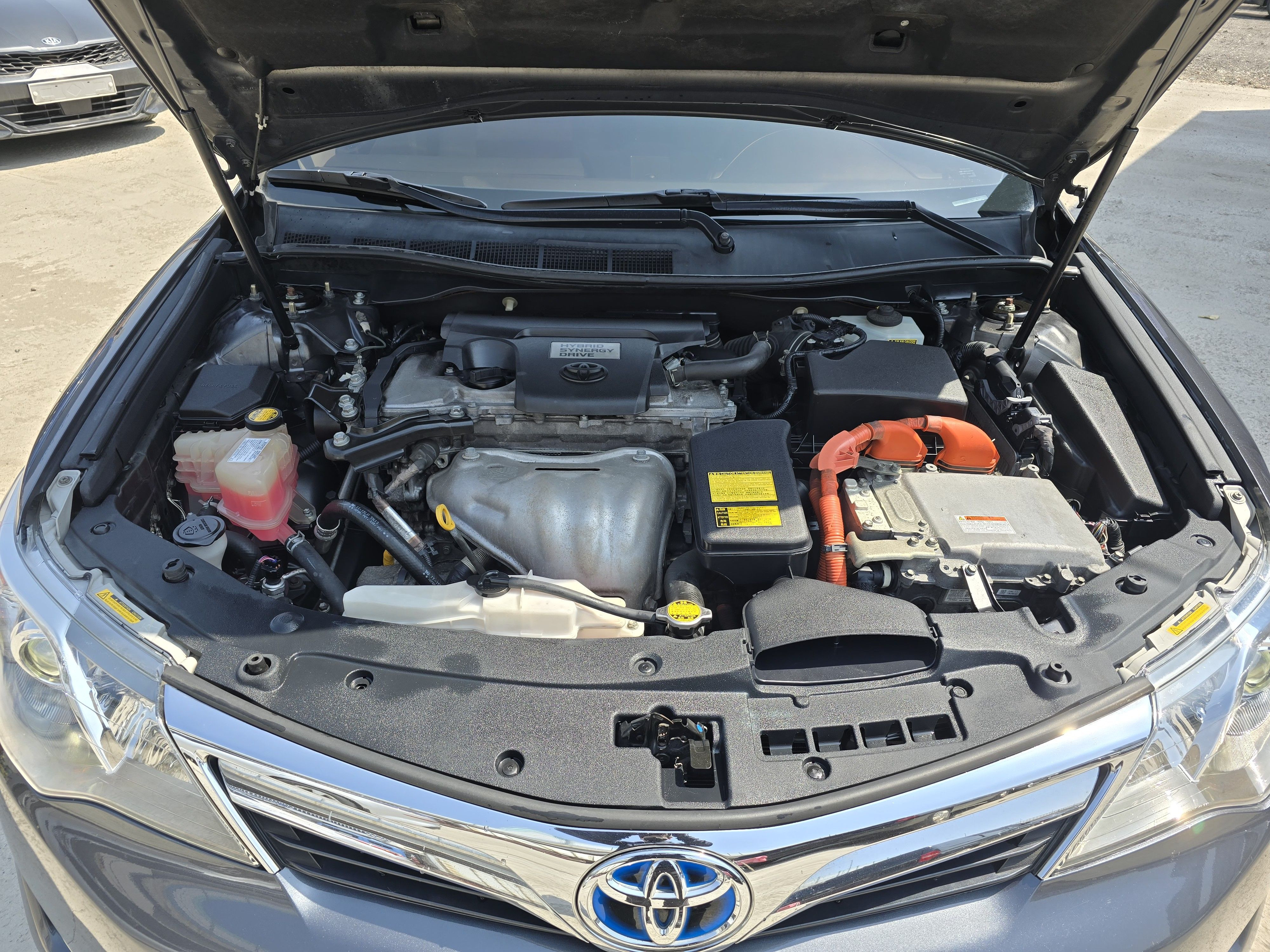 USED TOYOTA CAMRY HYBRID